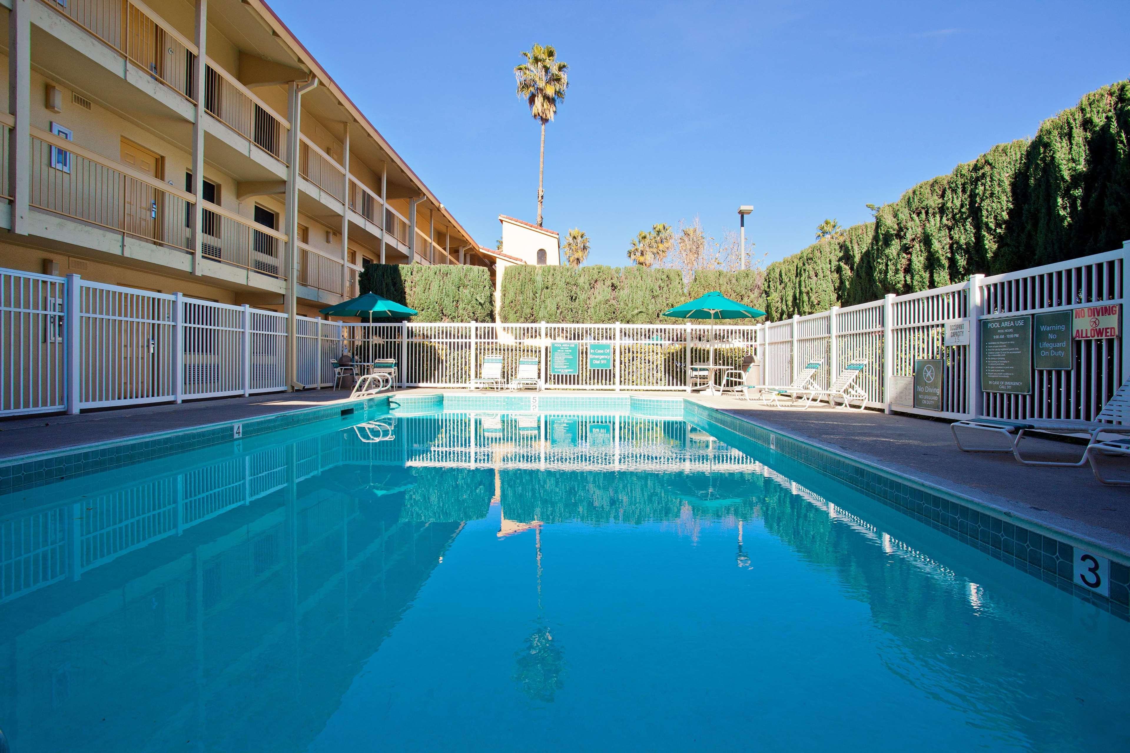 La Quinta Inn & Suites By Wyndham San Bernardino Exterior foto
